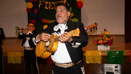 Asm. Rendon throws a Fiesta for AD 62 Volunteers